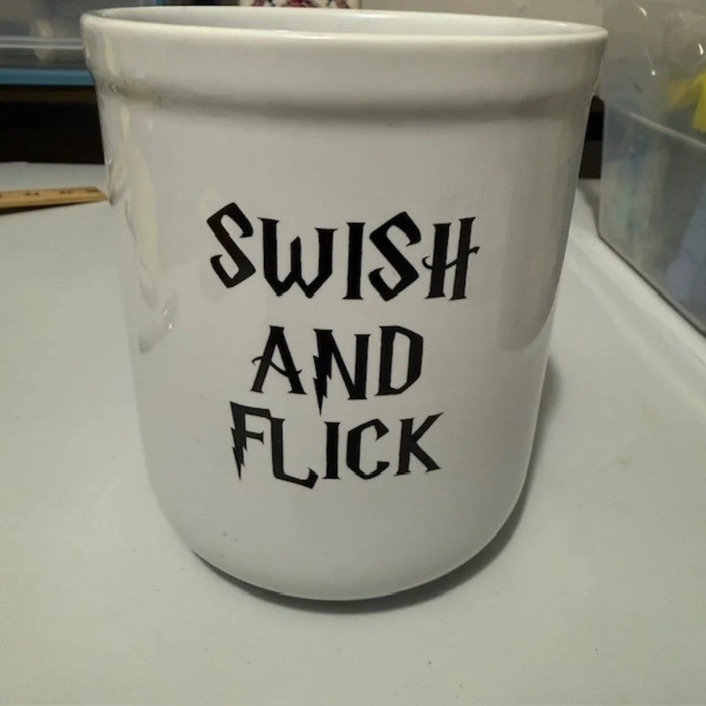Lenny Mud Harry Potter Swish and Flick Ceramic Utensil Holder